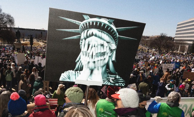 Protest Tips: What to bring, how to take action, how to stay safe Protest Tips: What to bring, how to take action, how to stay safe