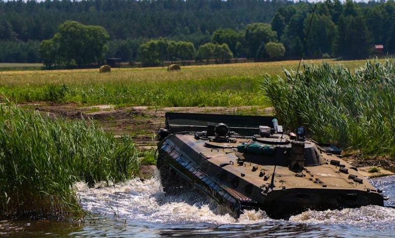 Poland signs .7 billion infantry fighting vehicle deal Poland signs .7 billion infantry fighting vehicle deal