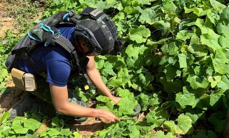 Thailand warns soldiers that could be “self-defense” after explosion damage near Cambodia’s border Thailand warns soldiers that could be “self-defense” after explosion damage near Cambodia’s border