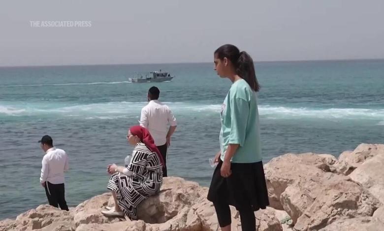 People with crowded sharks could lead to missing persons attacks on the coast of Israel; AP Explain People with crowded sharks could lead to missing persons attacks on the coast of Israel; AP Explain