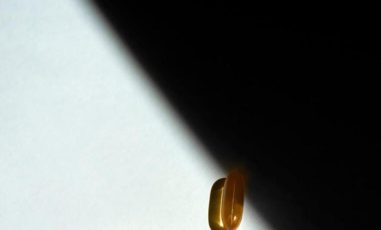 Low levels of this vitamin are only associated with dementia. Are you enough? Low levels of this vitamin are only associated with dementia. Are you enough?