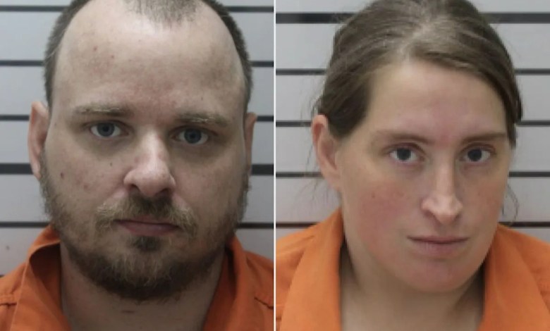 After 11 years old, the mother and stepfather were allegedly charged with neglecting children and forced to give birth at home After 11 years old, the mother and stepfather were allegedly charged with neglecting children and forced to give birth at home