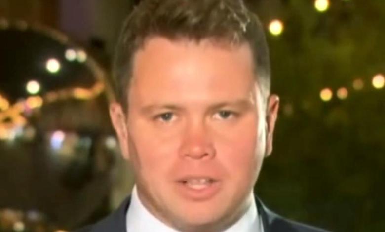 Journalists become victims of robbery as they report the rise in crime in shopping malls Journalists become victims of robbery as they report the rise in crime in shopping malls