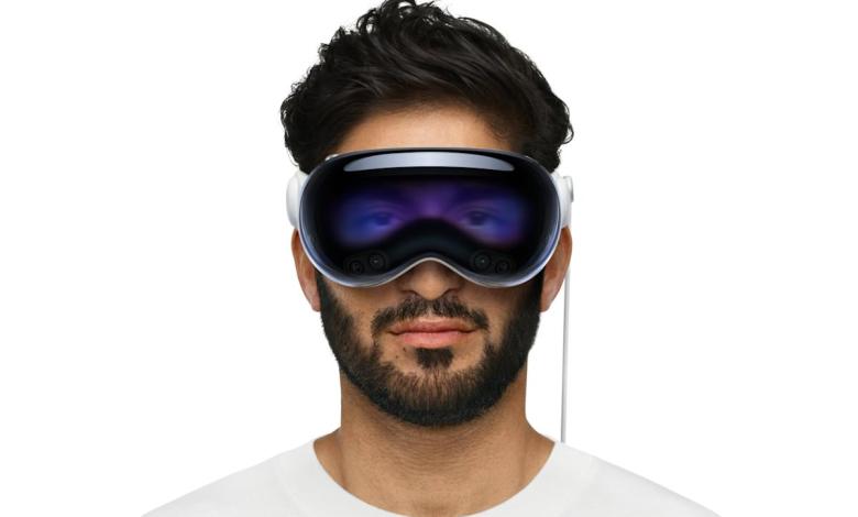 Apple is reportedly working on two new versions of Vision Pro Apple is reportedly working on two new versions of Vision Pro