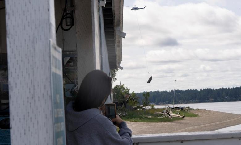 Spacecraft created a rare sight when Washington cleared an abandoned ship on Helicopter Island Spacecraft created a rare sight when Washington cleared an abandoned ship on Helicopter Island