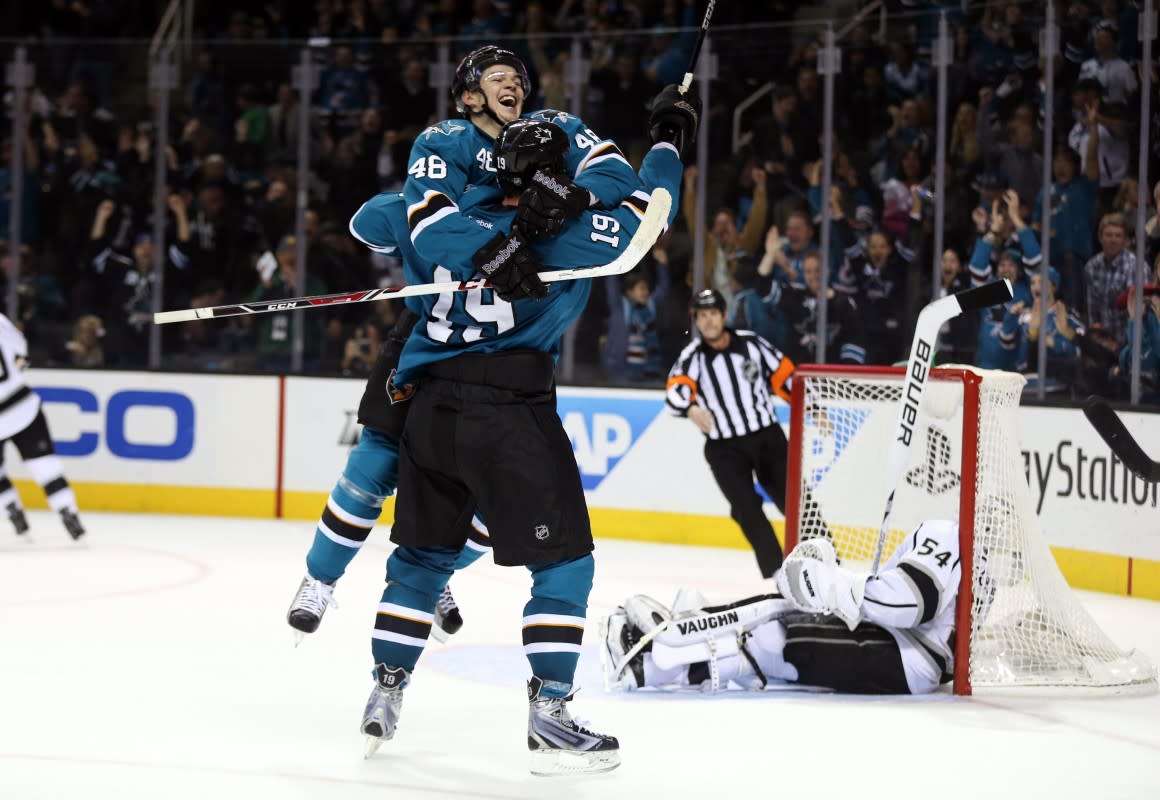Tomas Hertl Speaks About Sharks Retiring Joe Thornton’s Jersey Tomas Hertl Speaks About Sharks Retiring Joe Thornton’s Jersey