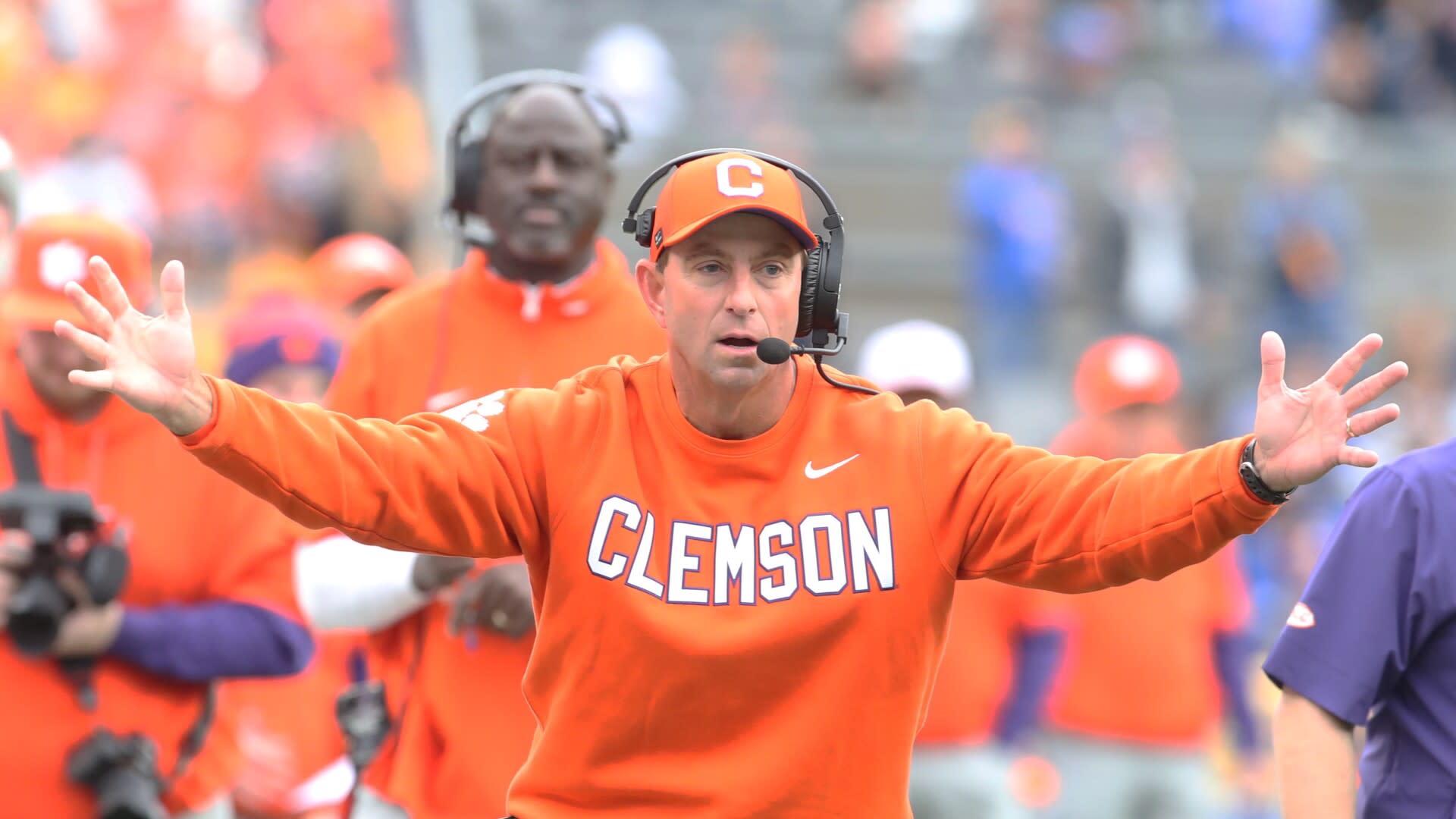 The wait is on for No. 17 Clemson and No. 19 South Carolina in another CFP audition The wait is on for No. 17 Clemson and No. 19 South Carolina in another CFP audition