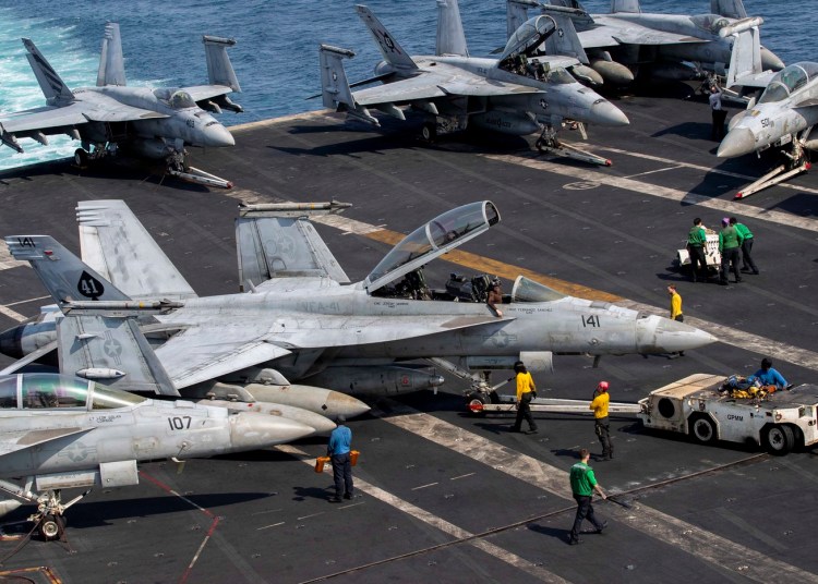 Trump ia în considerare trupe suplimentare în Orientul Mijlociu Trump ia în considerare trupe suplimentare în Orientul Mijlociu