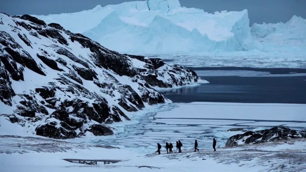 Groenlanda deschide uși pentru minerale critice: Miza SUA vs. China Groenlanda deschide uși pentru minerale critice: Miza SUA vs. China