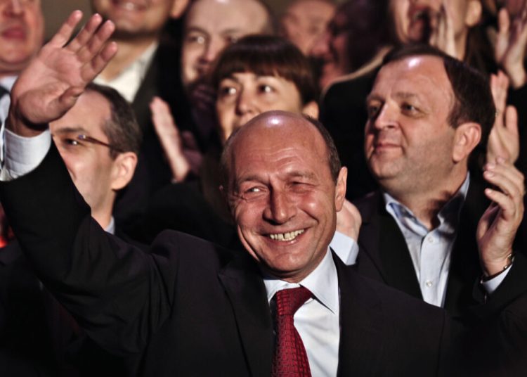 Băsescu: „România nu are 51% sprijin pentru unirea cu Moldova” Băsescu: „România nu are 51% sprijin pentru unirea cu Moldova”