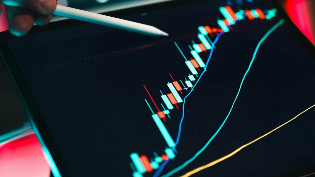 Băncile prevăd un salt economic în România, guvernul rămâne precaut! Băncile prevăd un salt economic în România, guvernul rămâne precaut!