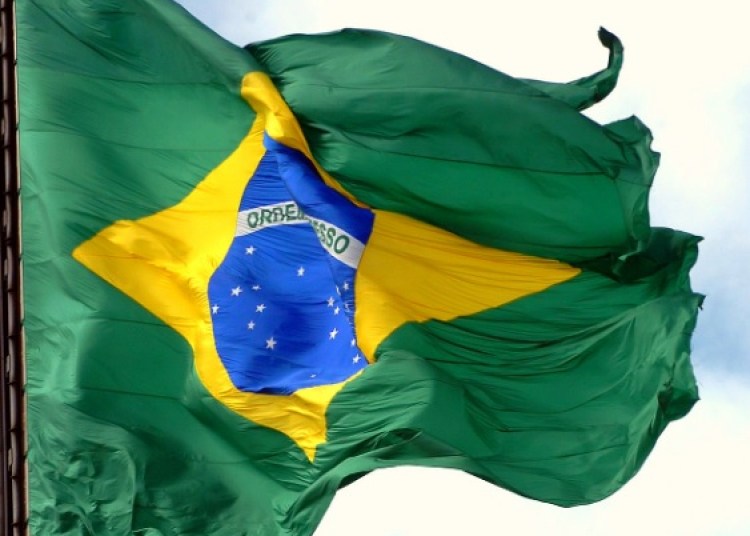 Tragedie la Copacabana: Un mort în prăbușirea unui avion ultraușor Tragedie la Copacabana: Un mort în prăbușirea unui avion ultraușor