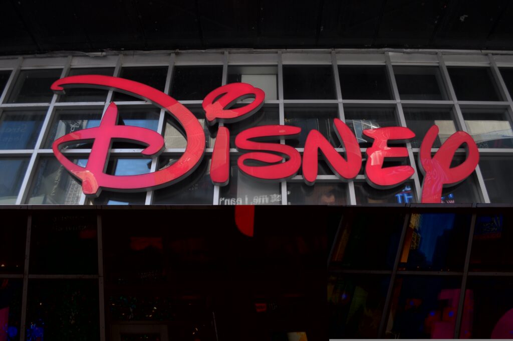 Disney plătește 10 milioane de dolari pentru încălcări de confidențialitate! Disney plătește 10 milioane de dolari pentru încălcări de confidențialitate!