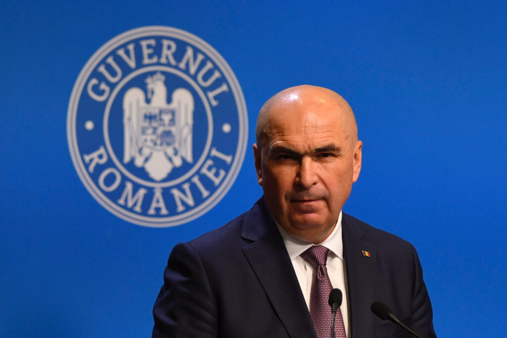 Ilie Bolojan: „Dumnezeu să protejeze toți românii în noul an!” Ilie Bolojan: „Dumnezeu să protejeze toți românii în noul an!”