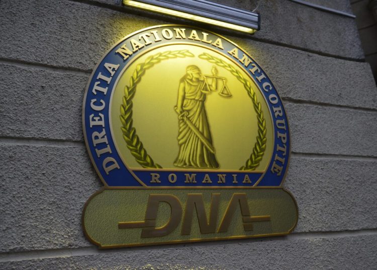 Scandal la rezidențiat: Profesori și studenți, trimiși în judecată de DNA! Scandal la rezidențiat: Profesori și studenți, trimiși în judecată de DNA!