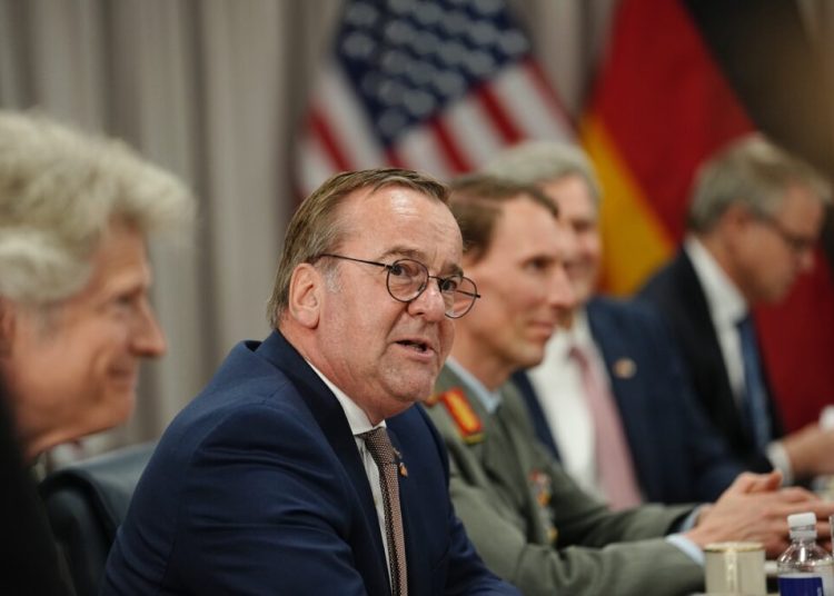 Ministrul german al Apărării: Trump, cere scuze pentru NATO în Afganistan! Ministrul german al Apărării: Trump, cere scuze pentru NATO în Afganistan!