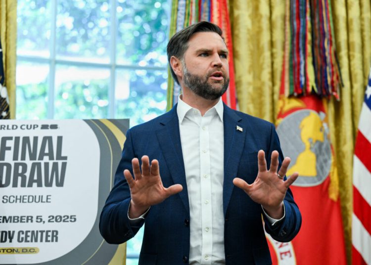 JD Vance se îndreaptă spre Azerbaidjan și Armenia, anunțul lui Trump! JD Vance se îndreaptă spre Azerbaidjan și Armenia, anunțul lui Trump!