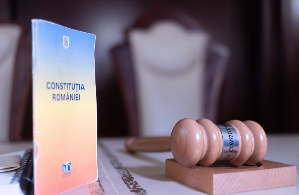 Cauza scandalului: De ce au plecat cei patru judecători din CCC? Cauza scandalului: De ce au plecat cei patru judecători din CCC?