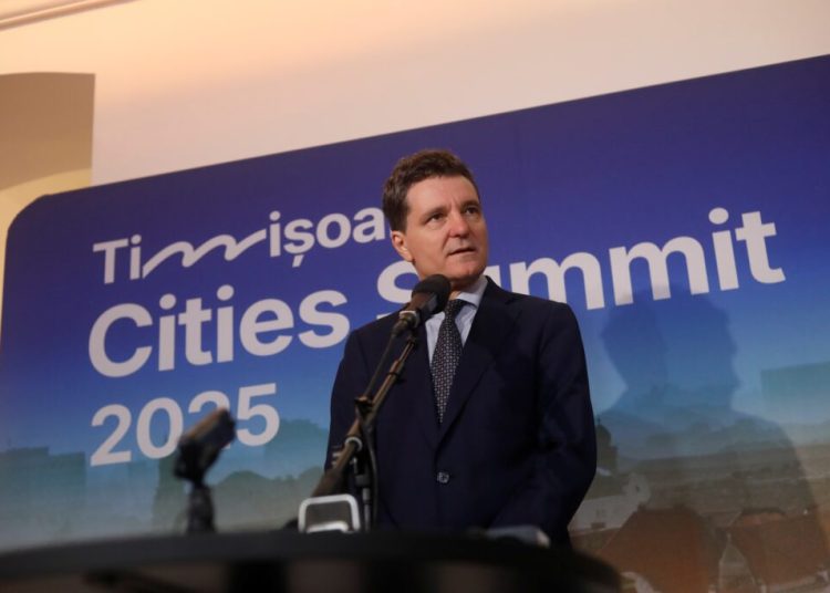 Nicușor Dan: Ministrul Educației, un rol curajos și provocator! Nicușor Dan: Ministrul Educației, un rol curajos și provocator!