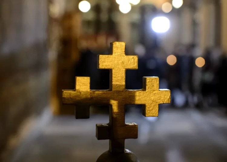 Fost senator și vicepreședinte, hirotonit preot la aproape 70 de ani! Fost senator și vicepreședinte, hirotonit preot la aproape 70 de ani!