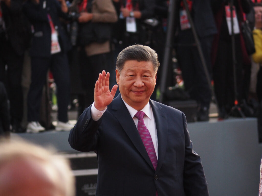 Xi Jinping se întâlnește cu președintele sud-coreean la Beijing! Xi Jinping se întâlnește cu președintele sud-coreean la Beijing!