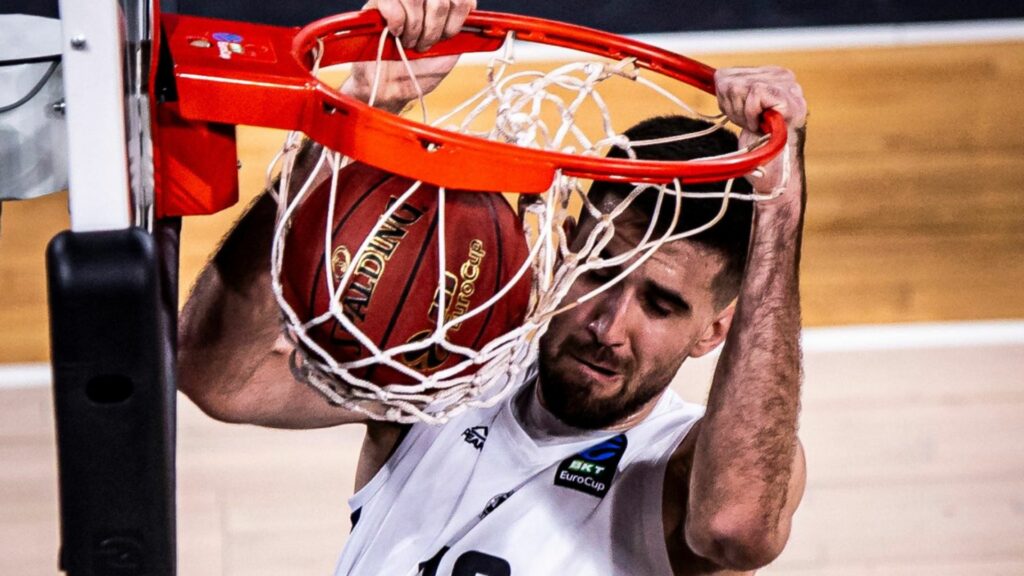 Umoja Gibson strălucește ca MVP în ABA League; Miletić pe locul 2! Umoja Gibson strălucește ca MVP în ABA League; Miletić pe locul 2!