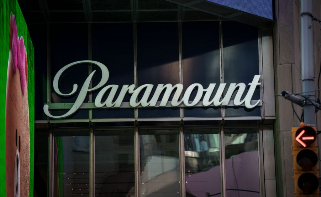 Warner Bros spune nu: oferta Paramount respinsă din motive financiare Warner Bros spune nu: oferta Paramount respinsă din motive financiare