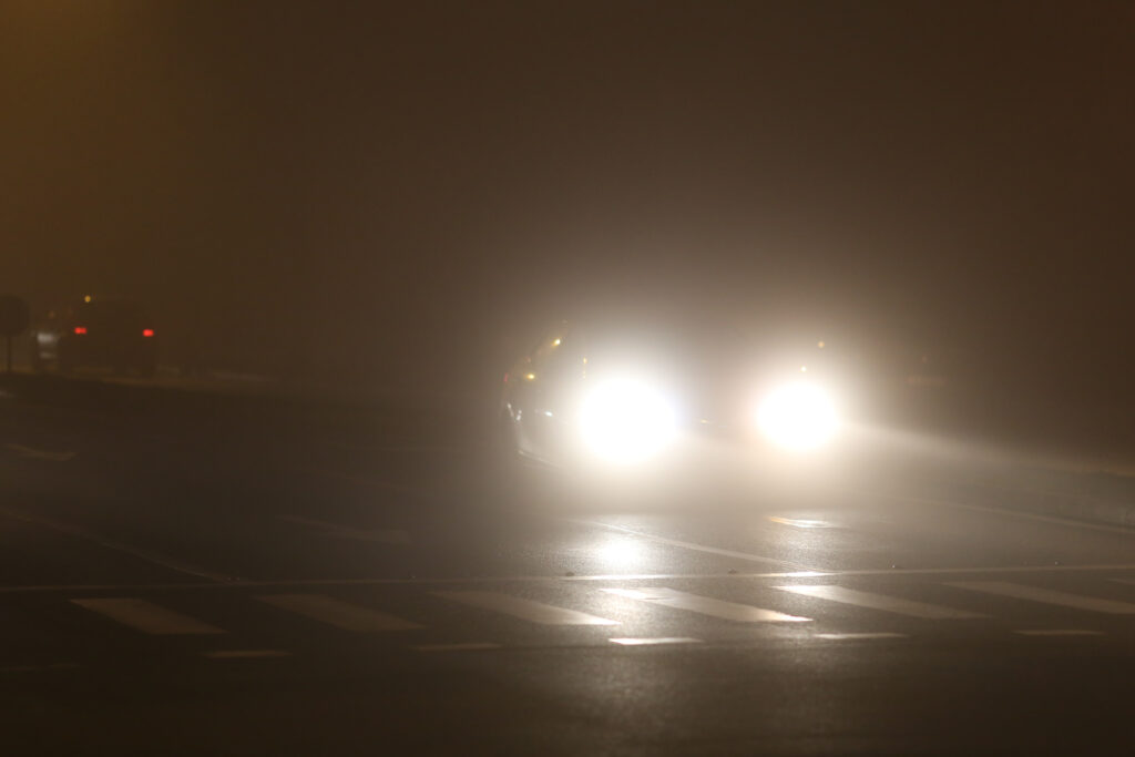 Ceața densă creează haos pe autostrăzile din România! Ceața densă creează haos pe autostrăzile din România!