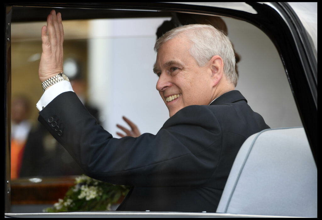 E-mailuri dezvăluie: Epstein a organizat o întâlnire pentru Andrew cu o rusoaică E-mailuri dezvăluie: Epstein a organizat o întâlnire pentru Andrew cu o rusoaică