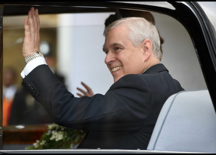 E-mailuri dezvăluie: Epstein a organizat o întâlnire pentru Andrew cu o rusoaică E-mailuri dezvăluie: Epstein a organizat o întâlnire pentru Andrew cu o rusoaică