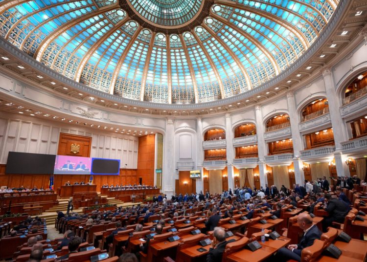 Palatul Parlamentului rămâne fără apă: Intervenții tehnice în curs! Palatul Parlamentului rămâne fără apă: Intervenții tehnice în curs!