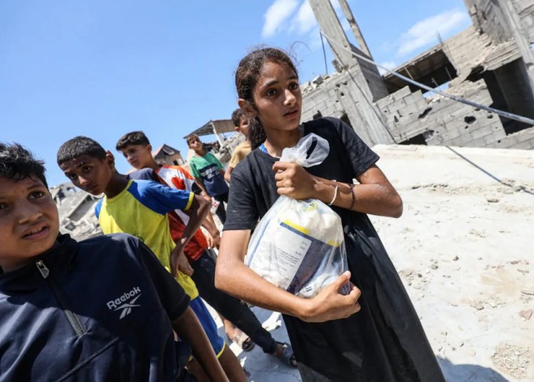 Tragedie în Gaza: Bunică și nepot de 5 ani, uciși de flăcări în cort Tragedie în Gaza: Bunică și nepot de 5 ani, uciși de flăcări în cort