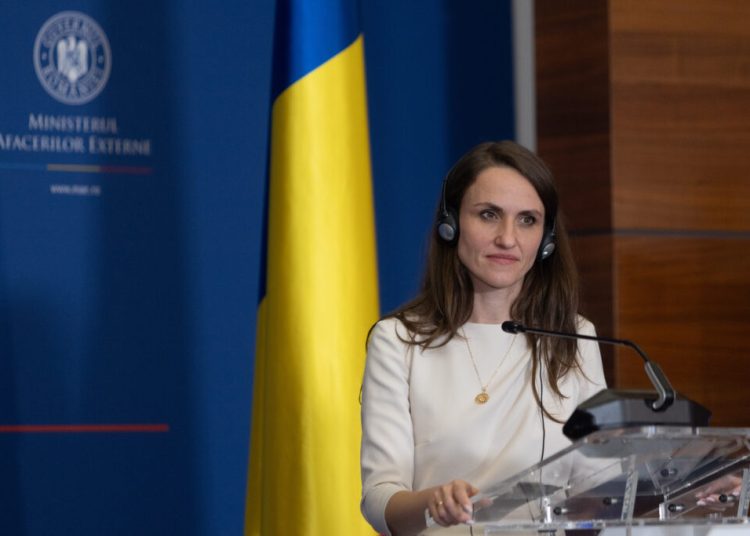 Oana Țoiu: Mesaj puternic de solidaritate cu Ucraina în fața agresiunii ruse Oana Țoiu: Mesaj puternic de solidaritate cu Ucraina în fața agresiunii ruse