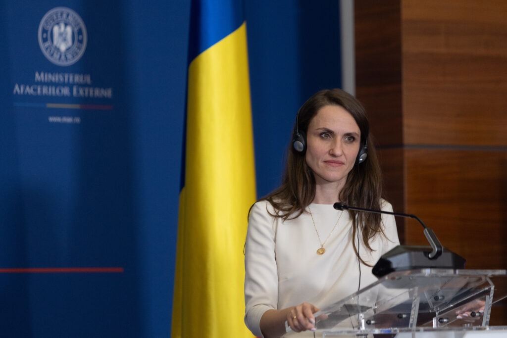 Oana Țoiu: Mesaj puternic de solidaritate cu Ucraina în fața agresiunii ruse Oana Țoiu: Mesaj puternic de solidaritate cu Ucraina în fața agresiunii ruse