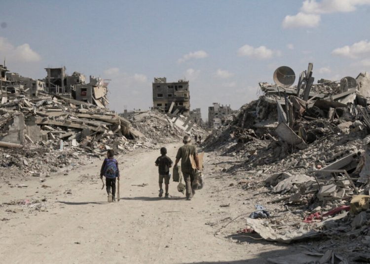 Gaza în criză: 13 morți în atacuri, SUA lansează Consiliul Păcii! Gaza în criză: 13 morți în atacuri, SUA lansează Consiliul Păcii!