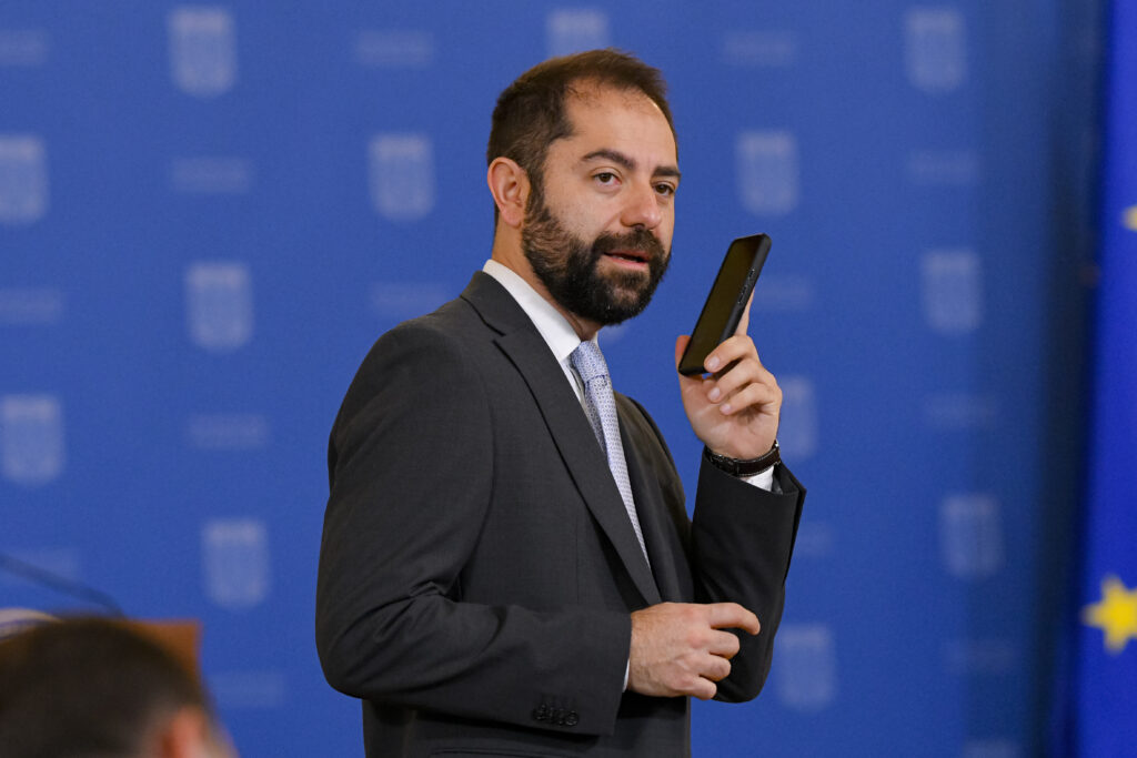 Radu Burnete: România, la intersecția a două lumi post-Davos! Radu Burnete: România, la intersecția a două lumi post-Davos!