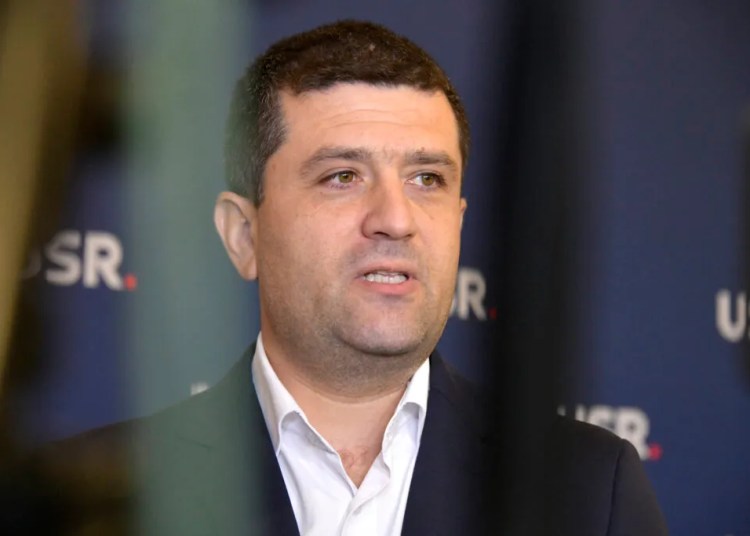 Moțiune simplă împotriva ministrului Apărării: Acuzații grave de iresponsabilitate Moțiune simplă împotriva ministrului Apărării: Acuzații grave de iresponsabilitate