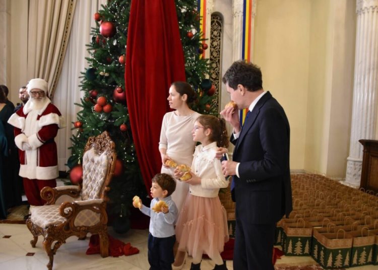 Cadouri de Crăciun și petrecere de Revelion: Nicușor Dan în prim-plan! Cadouri de Crăciun și petrecere de Revelion: Nicușor Dan în prim-plan!