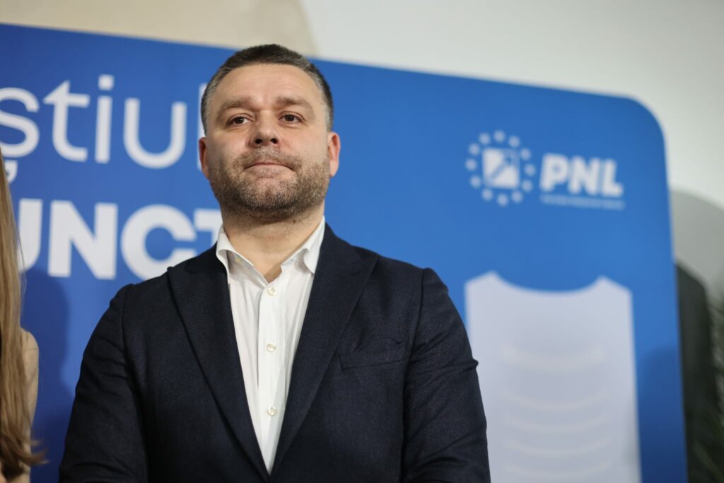 Ciprian Ciucu suferă prima înfrângere: Biletele STB rămân ieftine! Ciprian Ciucu suferă prima înfrângere: Biletele STB rămân ieftine!