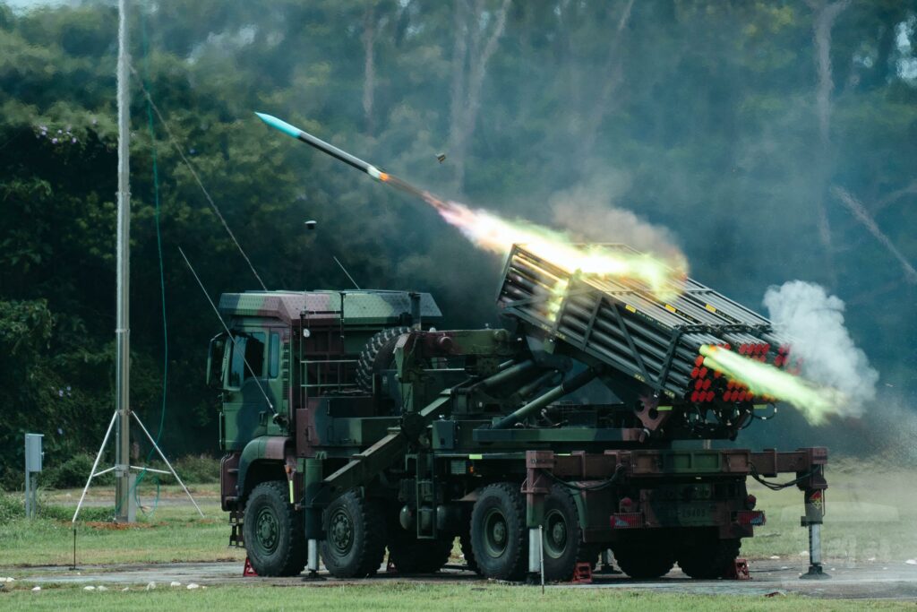 China intensifică exercițiile militare în jurul Taiwanului! China intensifică exercițiile militare în jurul Taiwanului!