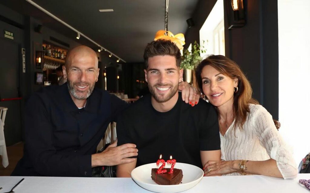 Luca Zidane dezvăluie: Bunicul m-a îndemnat să aleg Algeria! Luca Zidane dezvăluie: Bunicul m-a îndemnat să aleg Algeria!