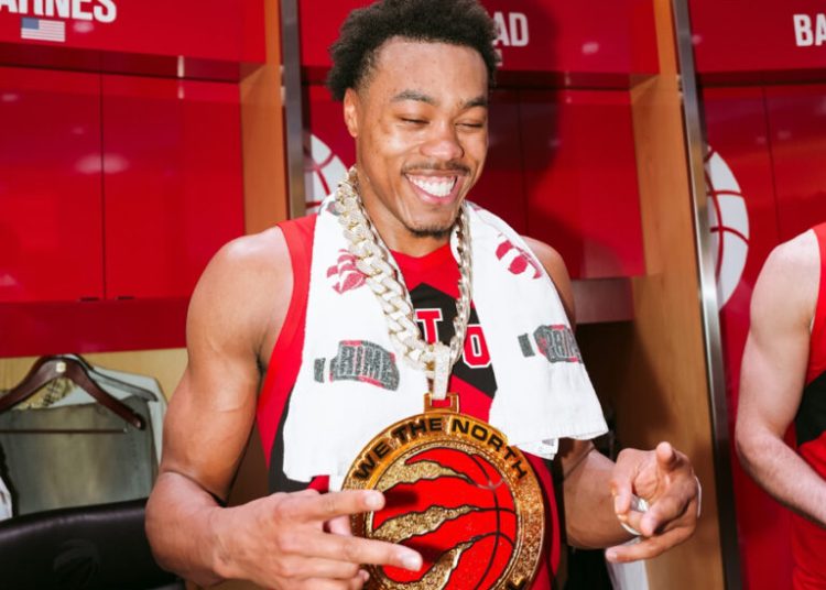 Scottie Barnes sparge recorduri în triumful Raptors împotriva Warriors! Scottie Barnes sparge recorduri în triumful Raptors împotriva Warriors!