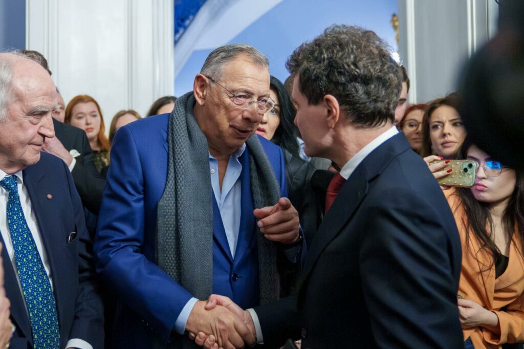 Nicușor Dan se întâlnește la Londra cu creatorul Canary Wharf! Nicușor Dan se întâlnește la Londra cu creatorul Canary Wharf!