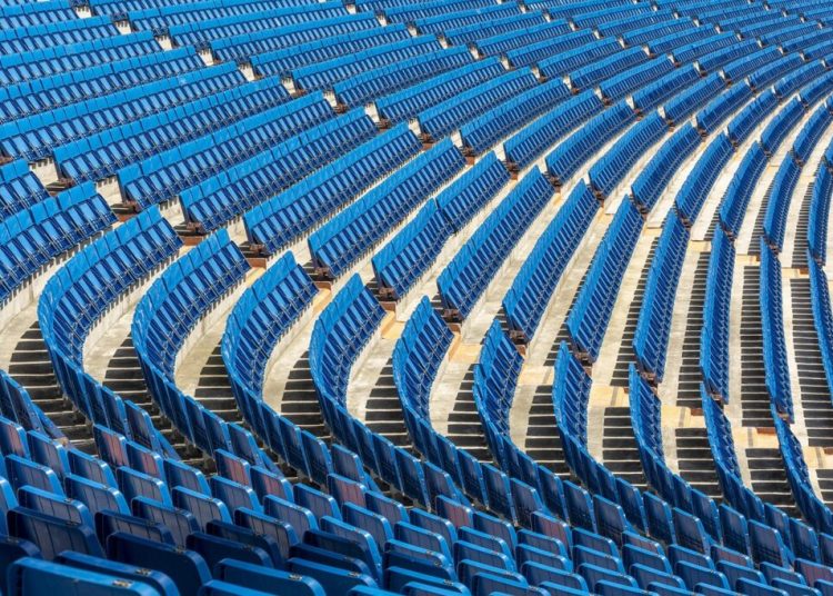 Cupa Africii în criză: Escrocii și bișnițarii golesc stadioanele! Cupa Africii în criză: Escrocii și bișnițarii golesc stadioanele!