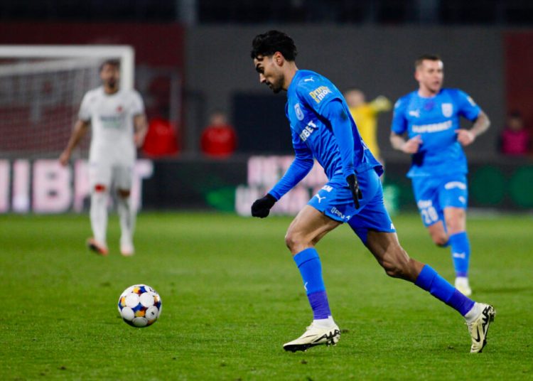 Superliga: Craiova rămâne lider, diferența dintre primele trei e constantă! Superliga: Craiova rămâne lider, diferența dintre primele trei e constantă!