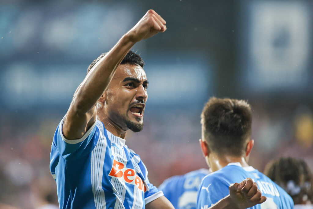 Universitatea Craiova: Lider în Superligă! Rezultate și staruri evidențiate Universitatea Craiova: Lider în Superligă! Rezultate și staruri evidențiate