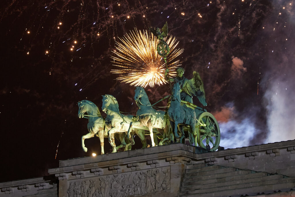 Focuri de artificii în Germania: Tradiție sau traumă de Revelion? Focuri de artificii în Germania: Tradiție sau traumă de Revelion?