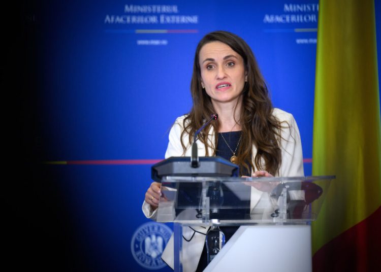 Oana Țoiu: Românii blocați în telecabina din Italia au fost salvați! Oana Țoiu: Românii blocați în telecabina din Italia au fost salvați!