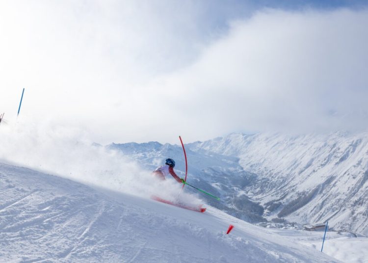 Marco Schwarz triumfă în super-G-ul de la Livigno! Marco Schwarz triumfă în super-G-ul de la Livigno!