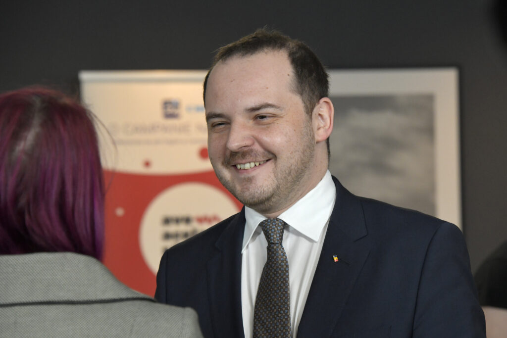 Rogobete lansează „AP-ROBOTICA”: Finanțare pentru spitale publice! Rogobete lansează „AP-ROBOTICA”: Finanțare pentru spitale publice!